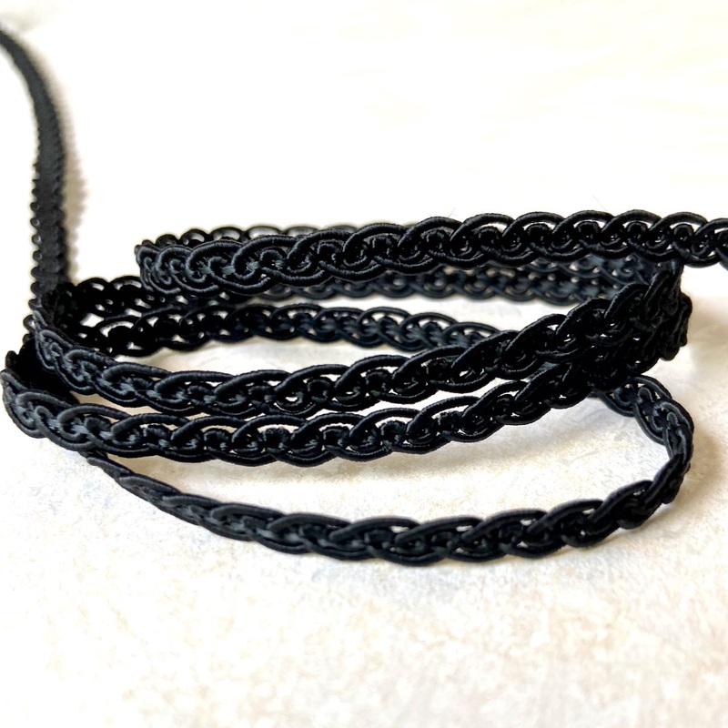 Skinny Black Loop Braid - Vintage