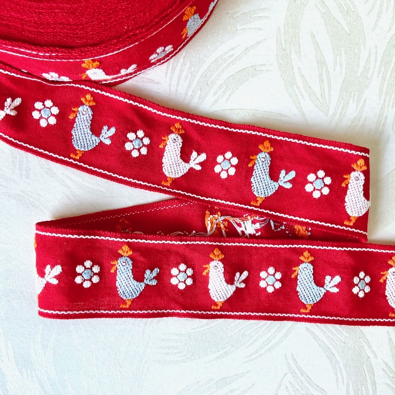 Chicken & Flower Jacquard-Red
