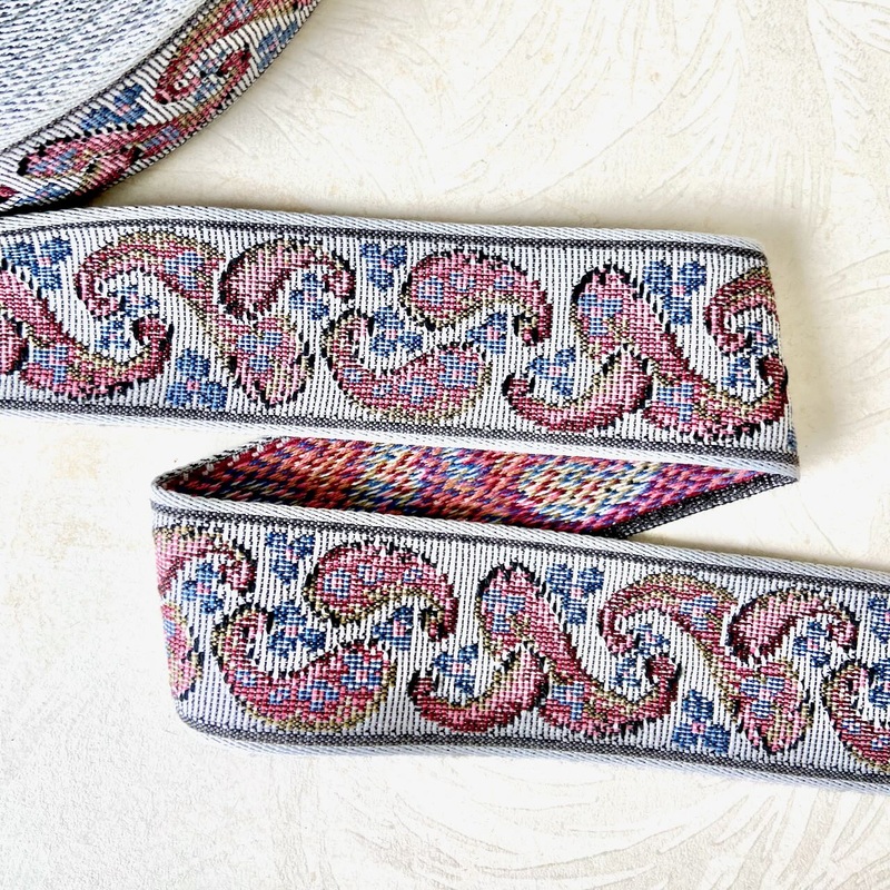 Paisley Tapestry Jacquard-Pink, Blue, on Gray