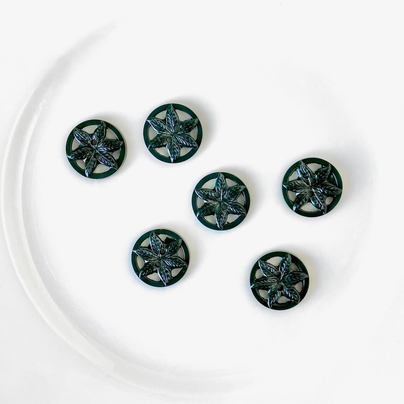 Strawberry Leaf Buttons-Forest