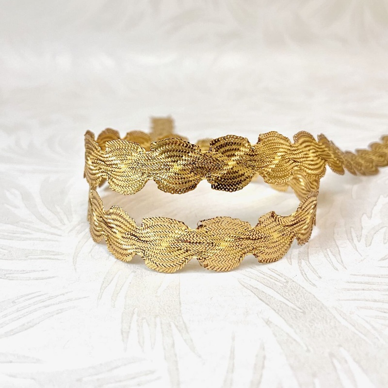 Metallic Flat Scalloped Braid 5/8