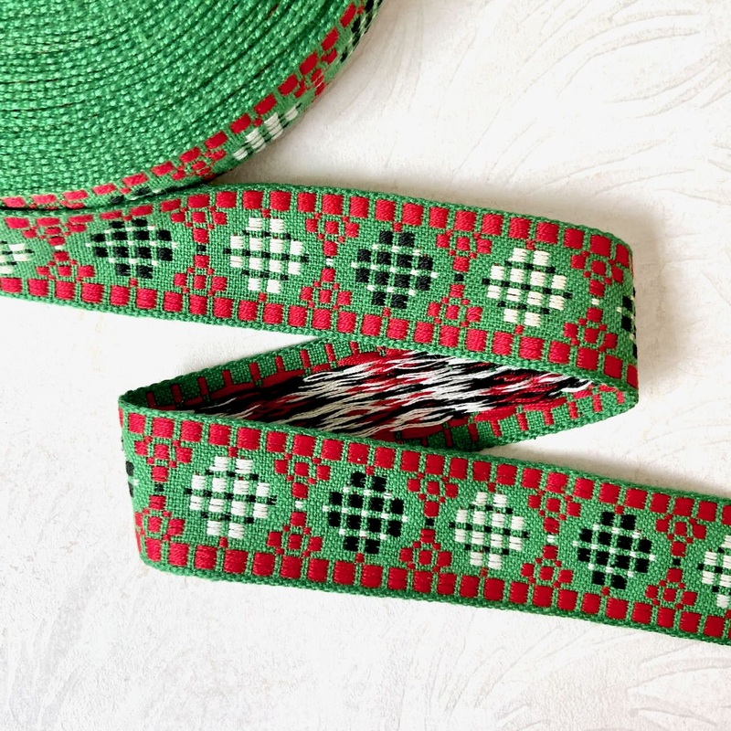 Plaid Circle Jacquard-Green-By the Yard & 72 Yard Roll