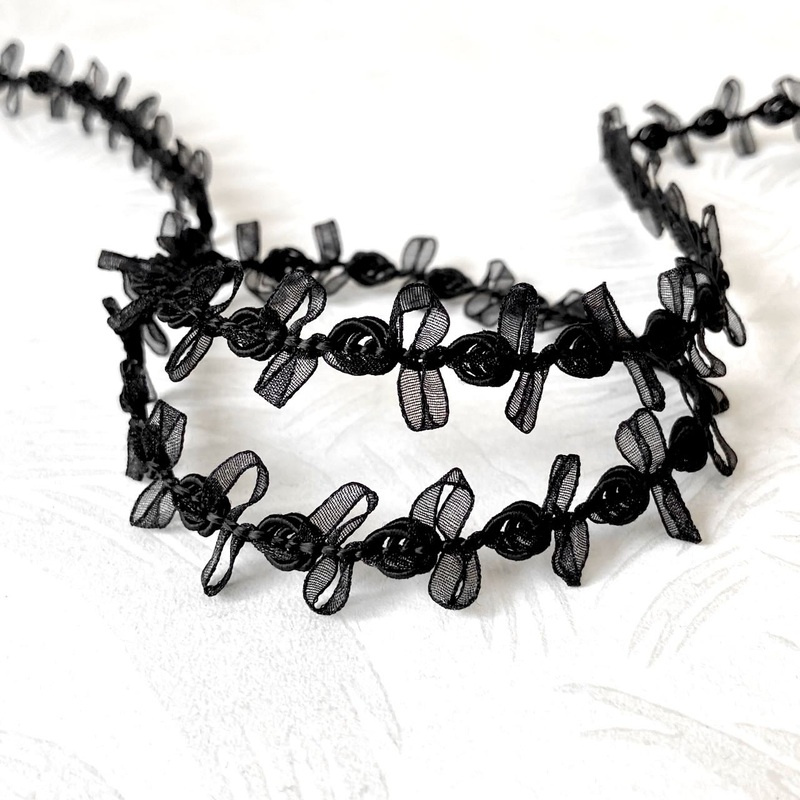 Rosebud Picot Rococo-Black