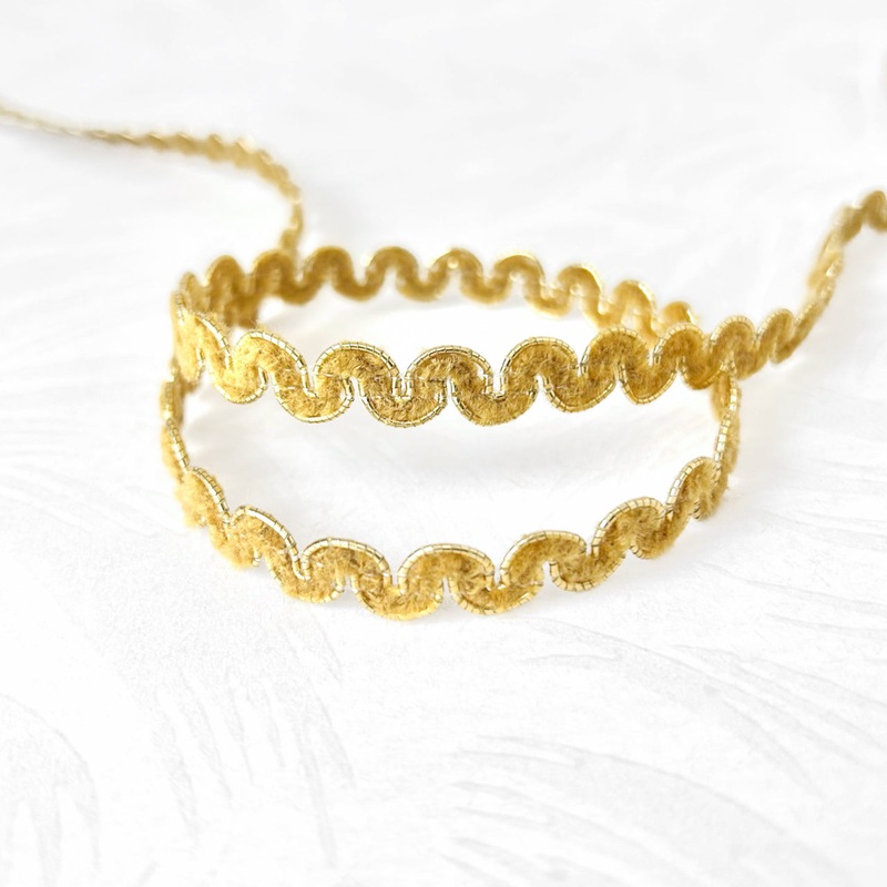 Scalloped Chenille & Metallic Braid