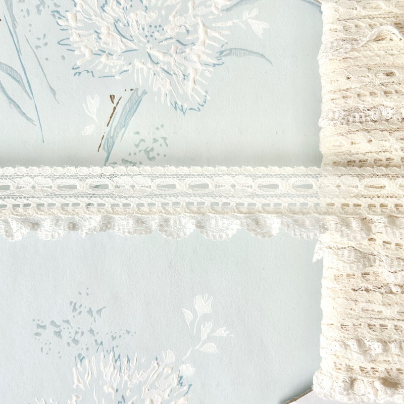 Scalloped Edge Eyelet Lace-Ivory