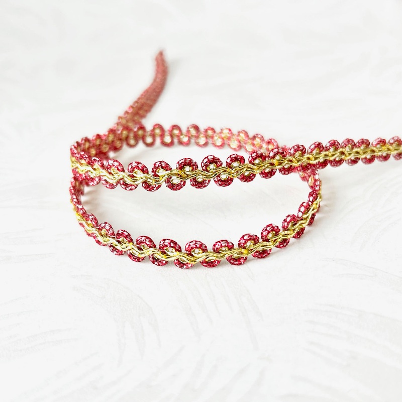Scrolling Metallic Braid-Red & Gold
