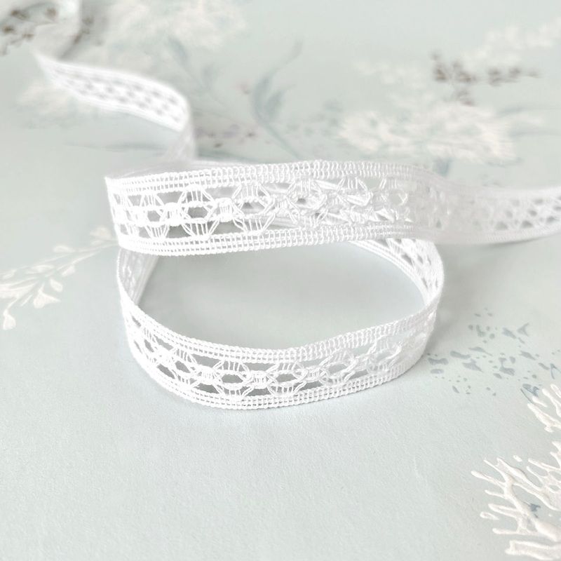 White Flat Lace-White