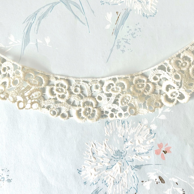 Curved Venice Lace Trim-Ivory-By the Yard & 9 Yard Bundle