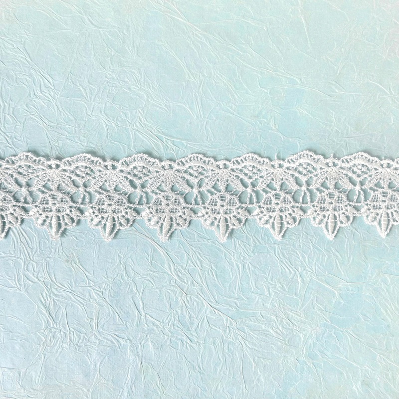 Drop Point Venice Lace-White