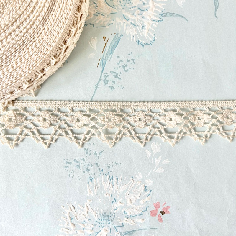 Floral Cluny Lace-Natural