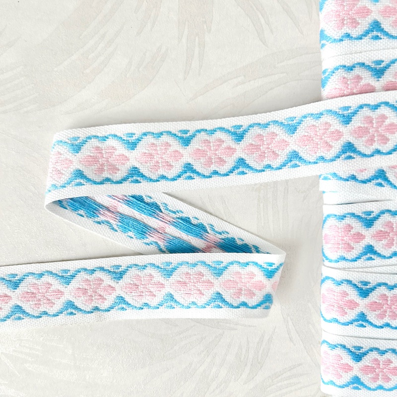 Floral Medallion Jacquard-Pink & Blue on White