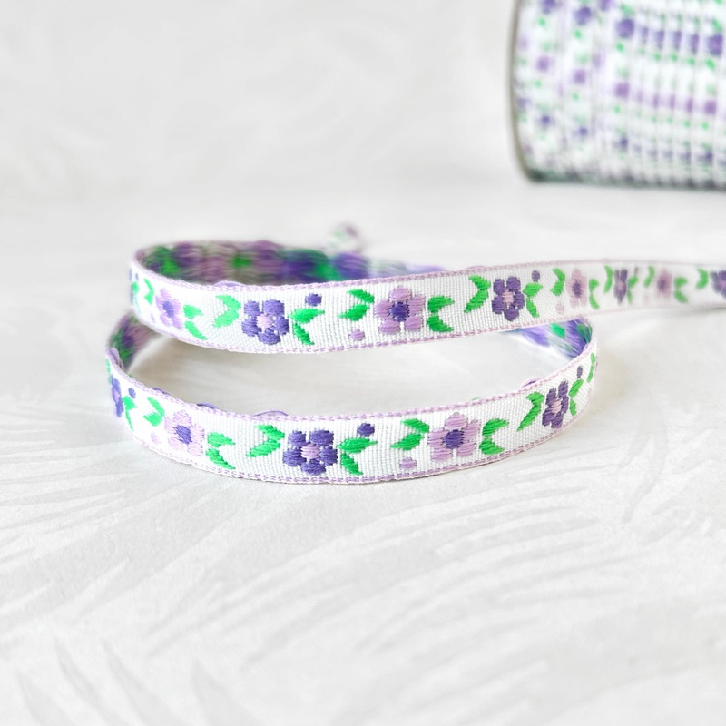 Narrow Flower Jacquard-Lavender & Lilac on White