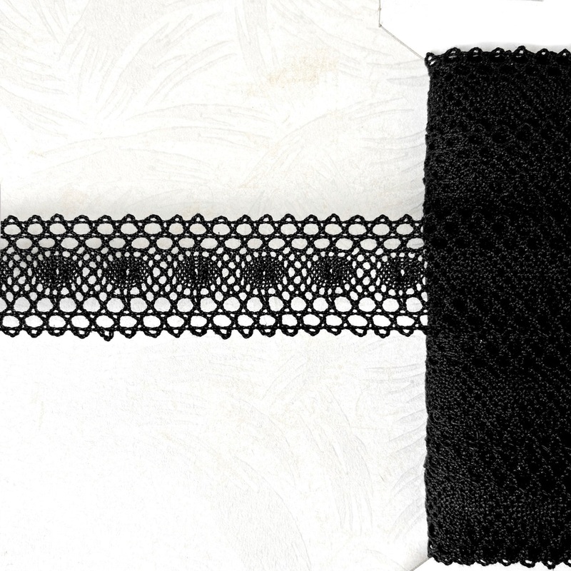 Oval Center Cluny Lace-Black-By the Yard & 36 Yard Board