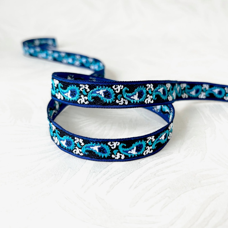 Paisley Jacquard-Navy & Aqua