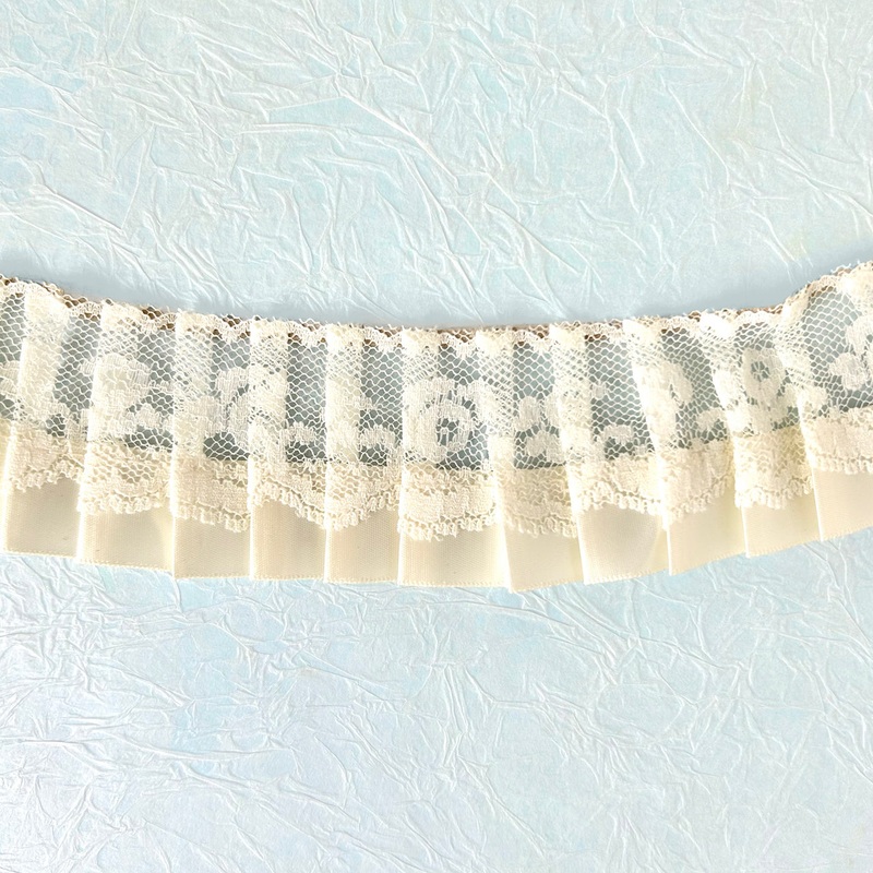 Pleated Lace Trim-Ivory-By the Yard & 15 Yard Board