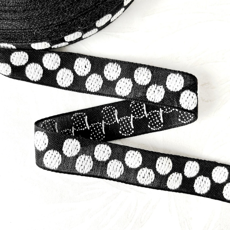 Polka Dot Jacquard-Black & White