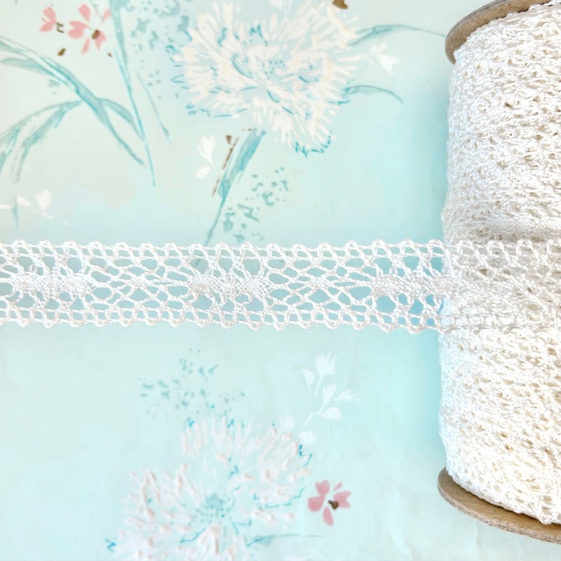 Triple Oval Cotton Cluny Lace-White-By the Yard & 144 Yard Roll