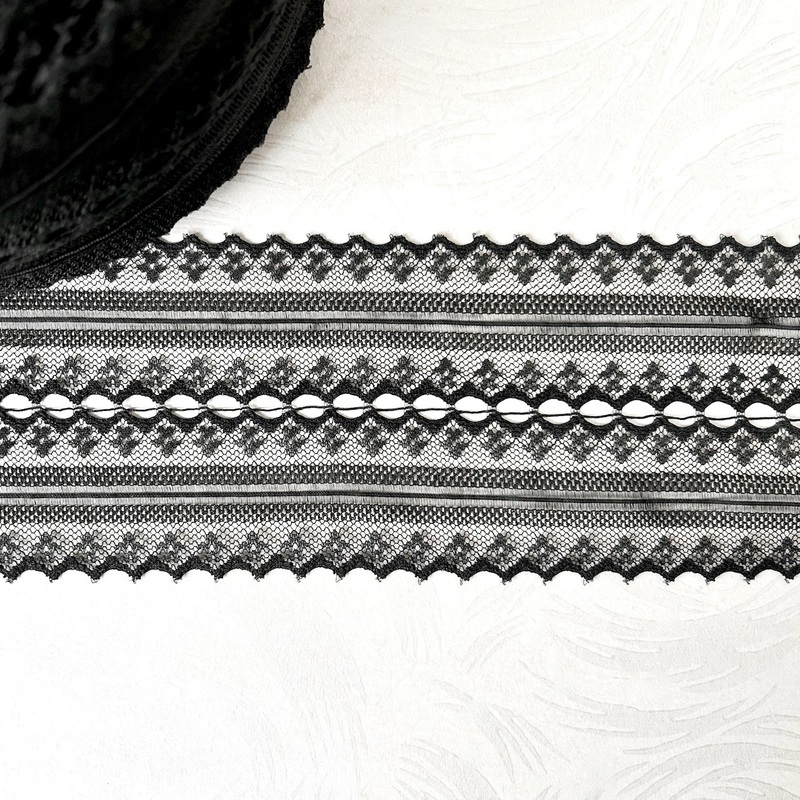 Unusual Double Design Flat Lace