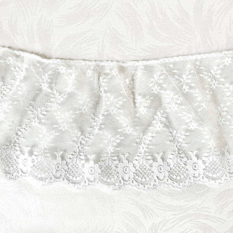 Wide Scalloped Floral Ruffled Lace