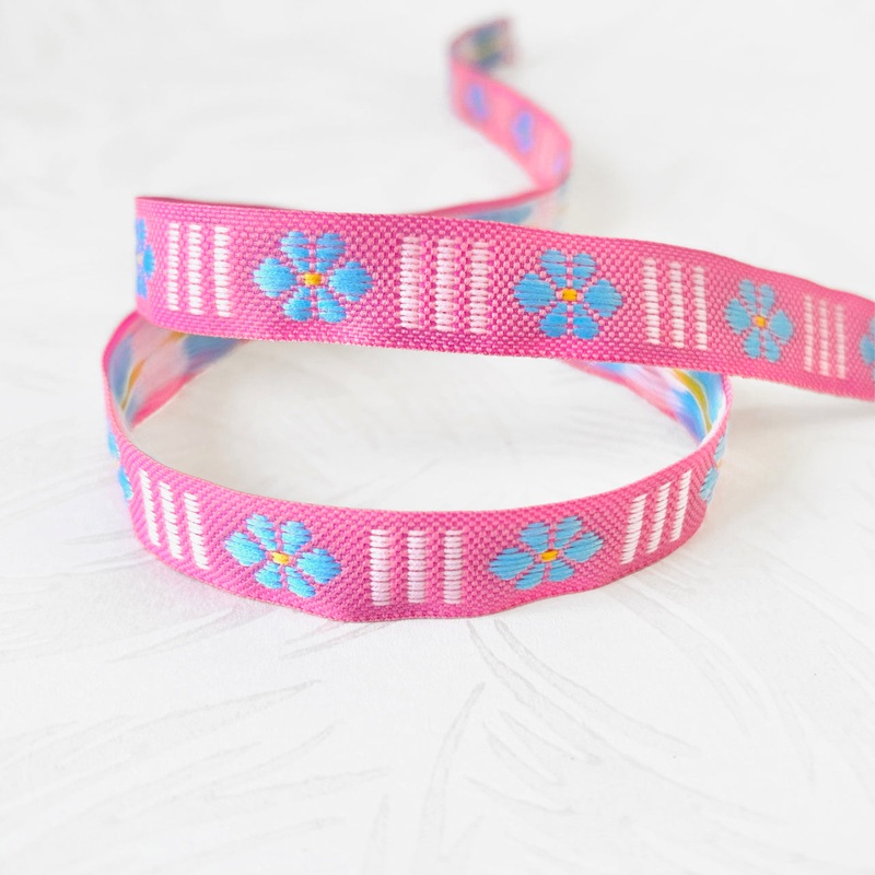Floral Jacquard-Blue on Pink