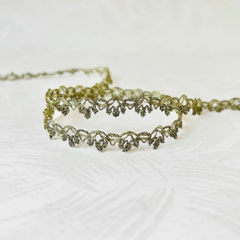 Delicate Metallic Loop Braid-Gold & Black-By the Yard & 36 Yard Board