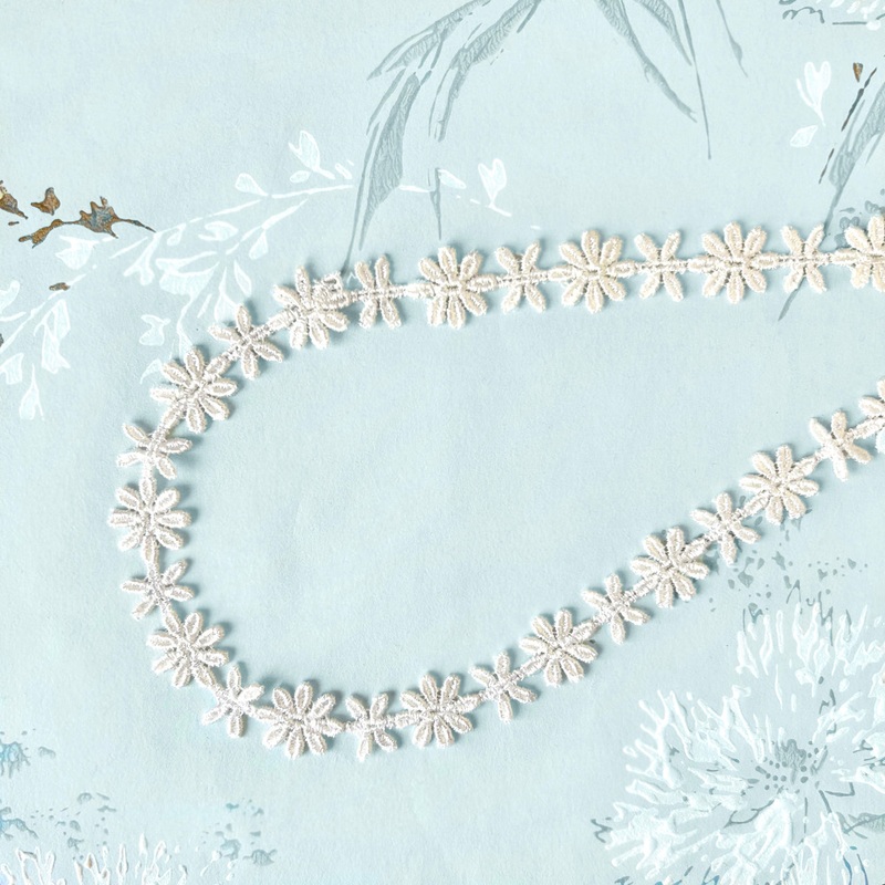 Floral Chain Lace-White