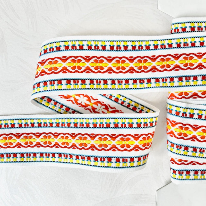 Geometric Flower Jacquard-Multicolor on White