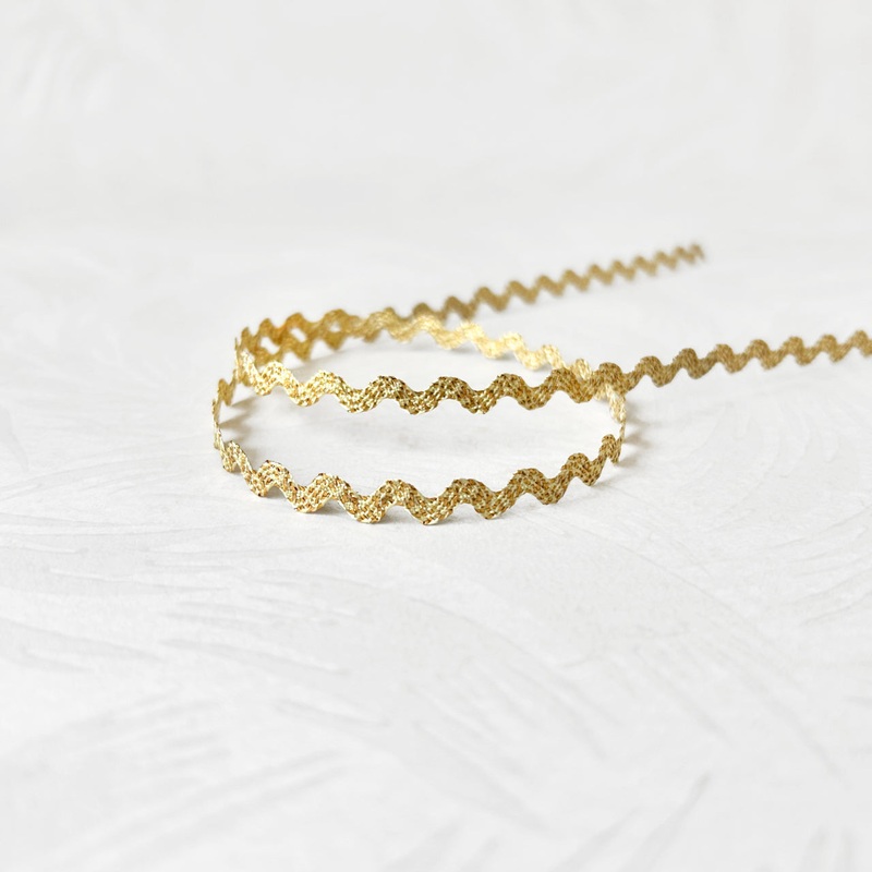 Metallic Rick Rack-Gold on Tan