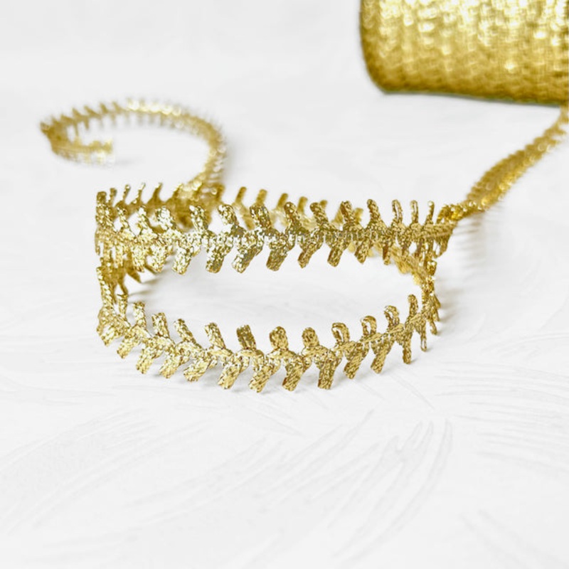 Metallic Scalloped Loop Braid-Gold-By the Yard & 36 Yard Board