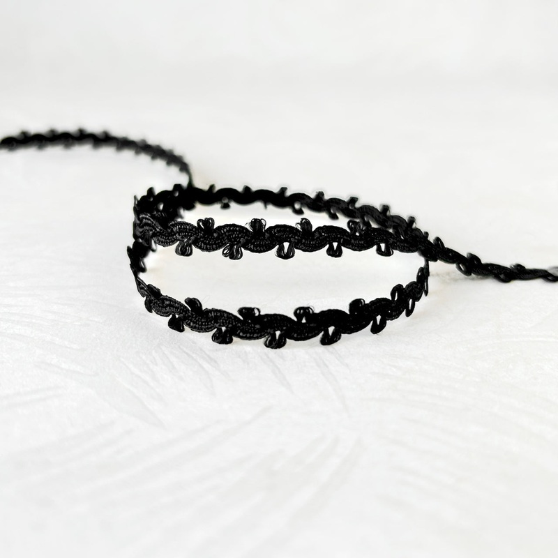 Picot Edge Wave Braid-Black