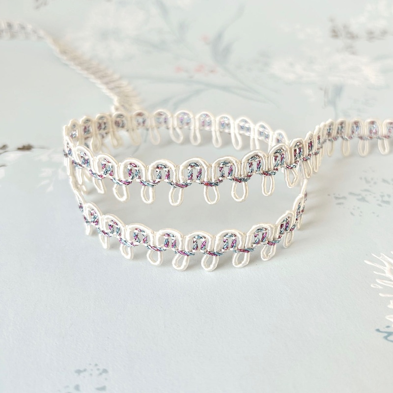 Scalloped Loop Braid-Blue & Purple on Ivory-By the Yard & 72 Yard Board