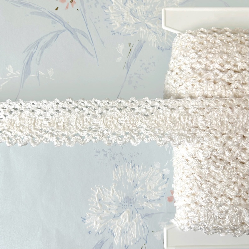 Fuzzy Chenille Scalloped Edge Braid