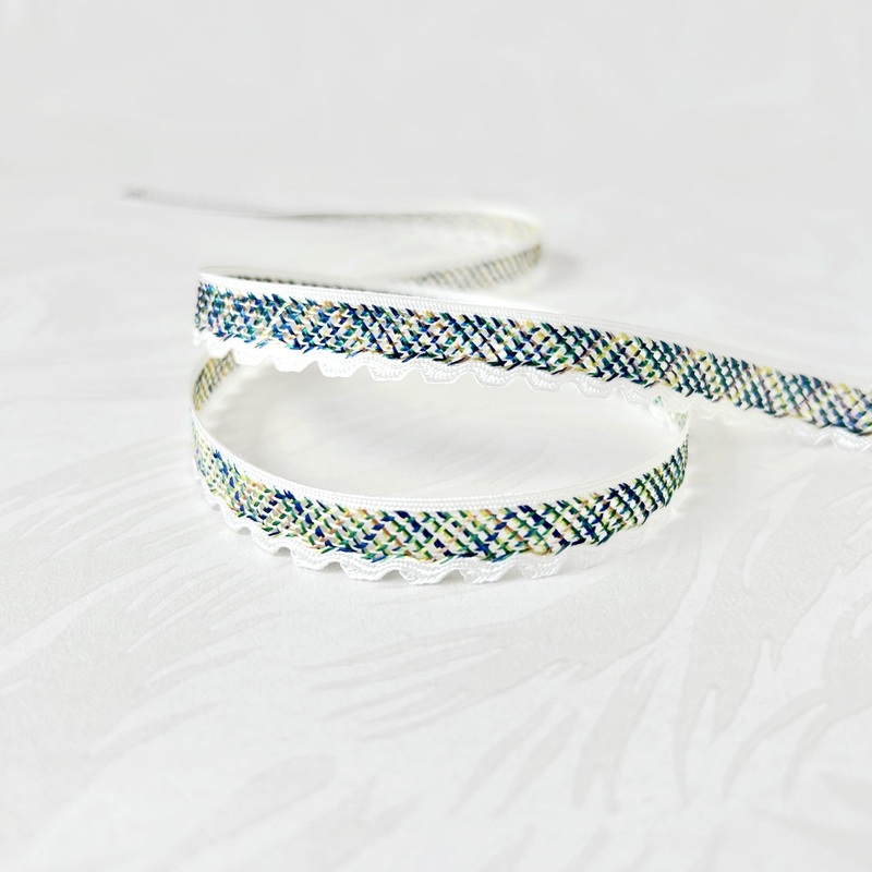 Scalloped Mesh Edging-Multicolor