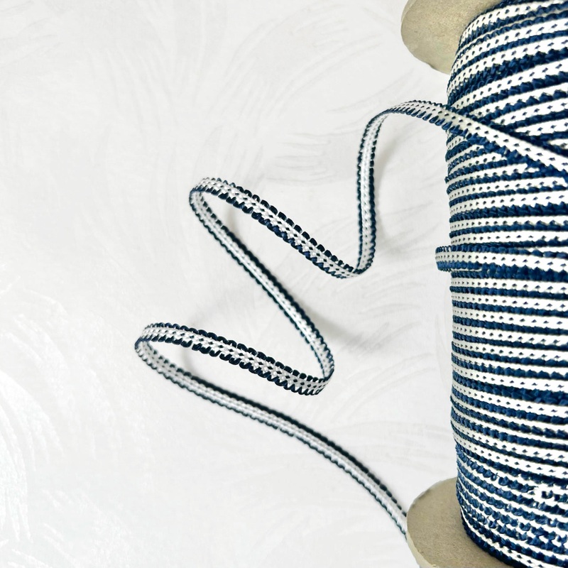 Picot Edge Scalloped Loop Braid