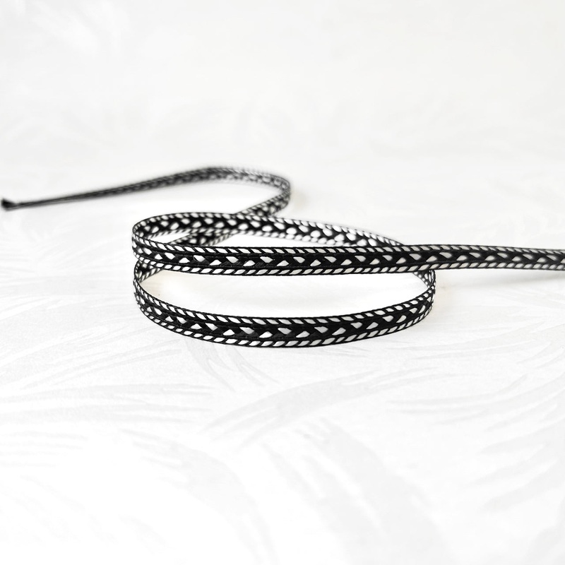 Black & White Braid-Black & White-By the Yard & 36 Yard Roll