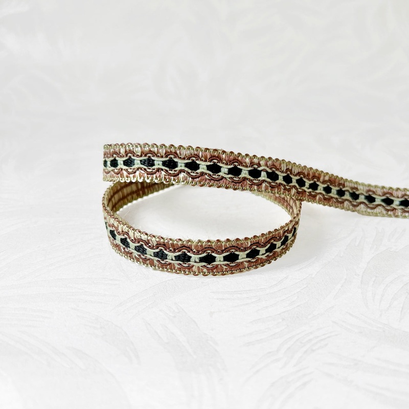 Inset Gimp Braid-Muve & Black