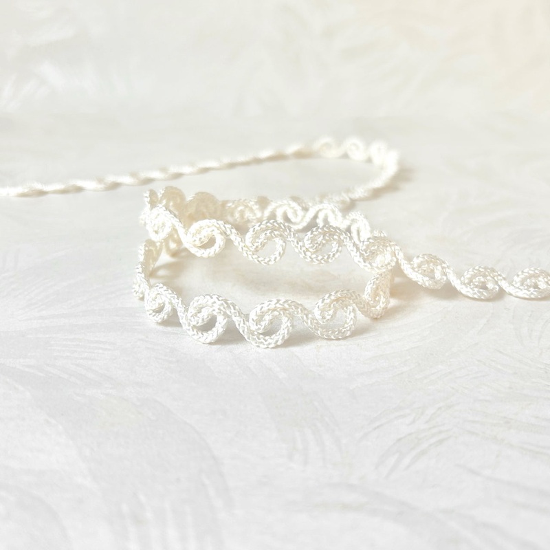 Off White Scroll Braid-Off White-By the Yard & 144 Yard Roll