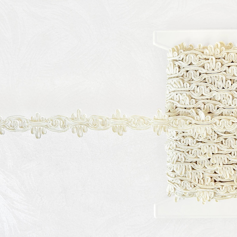 Scalloped Loop Braid-Off White-By the Yard & 50 Yard Board