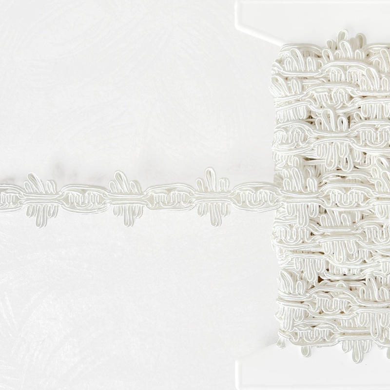 Scalloped Loop Braid-White-By the Yard & 36 Yard Board