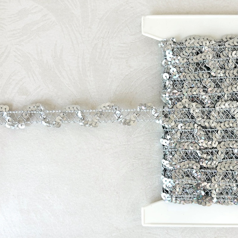 Wavy Sequin Passementerie Trim