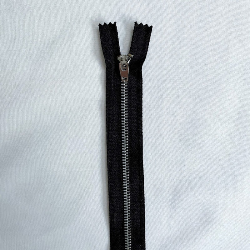 #4.5 Nickel Jean / Pant Zippers - 9 - Black - Close Ended