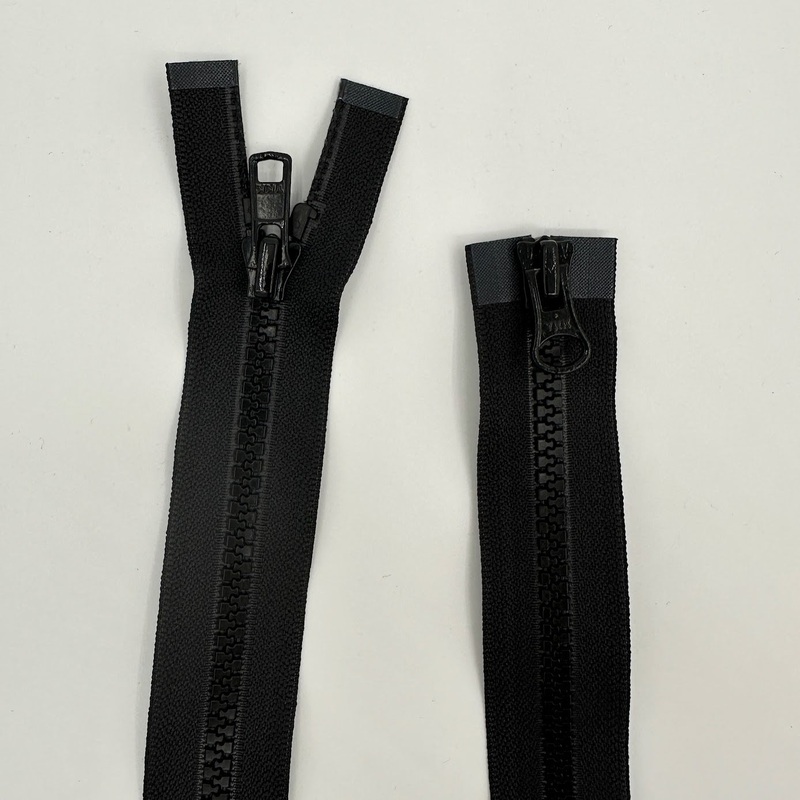 Two Way Separating Zipper - Light Weight #5 Plastic Coil 76cm (32) - Black