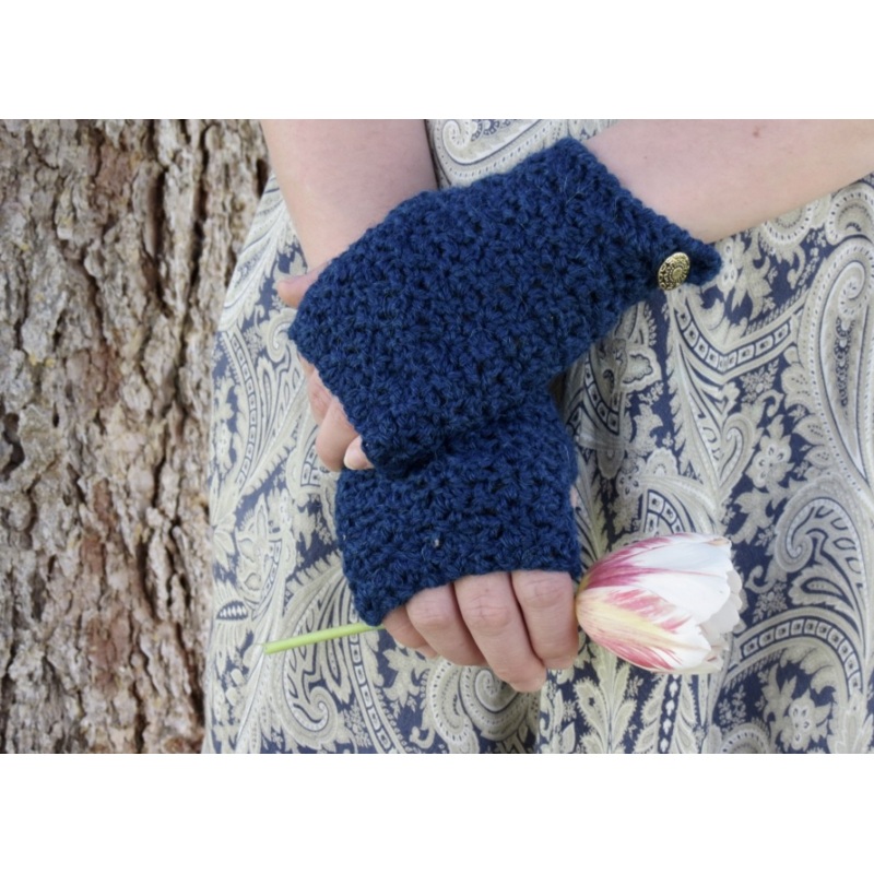 Sapphire Easy Mitts Downloadable Pattern