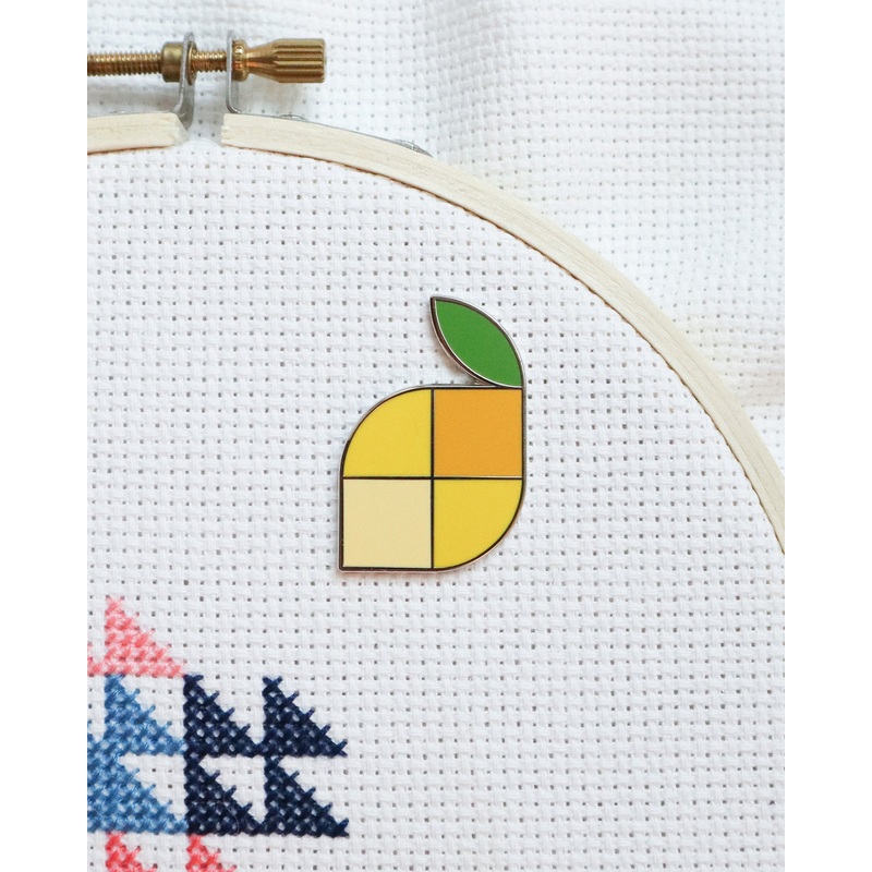 Memi's Lemons Needle Minder