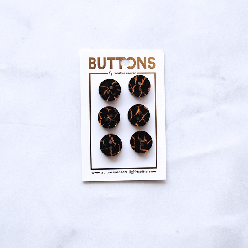 Vintage Black Pearl Circle (.59)